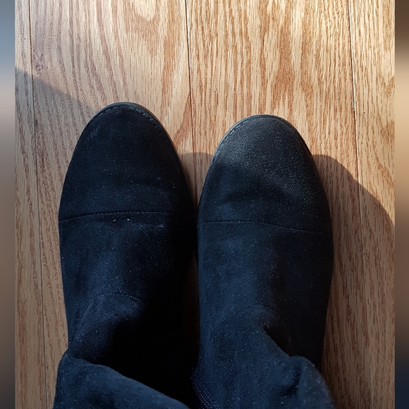 Over the knee black faux suede boots - Picture 4 of 8